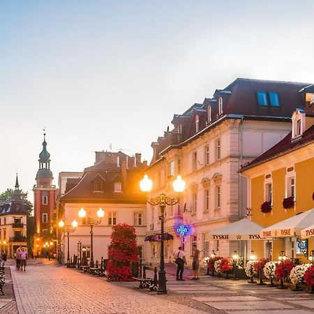 Hotel Restauracja Caspar Jelenia Góra Kültér fotó