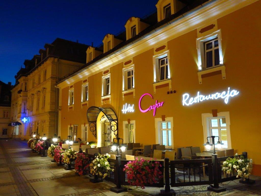 Hotel Restauracja Caspar Jelenia Góra Kültér fotó
