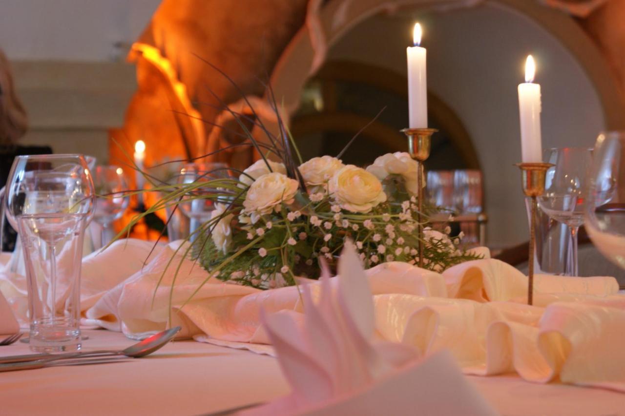 Hotel Restauracja Caspar Jelenia Góra Kültér fotó
