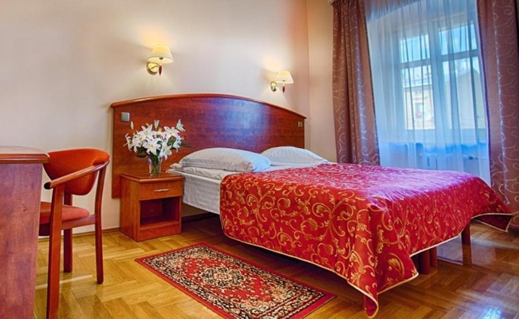 Hotel Restauracja Caspar Jelenia Góra Szoba fotó