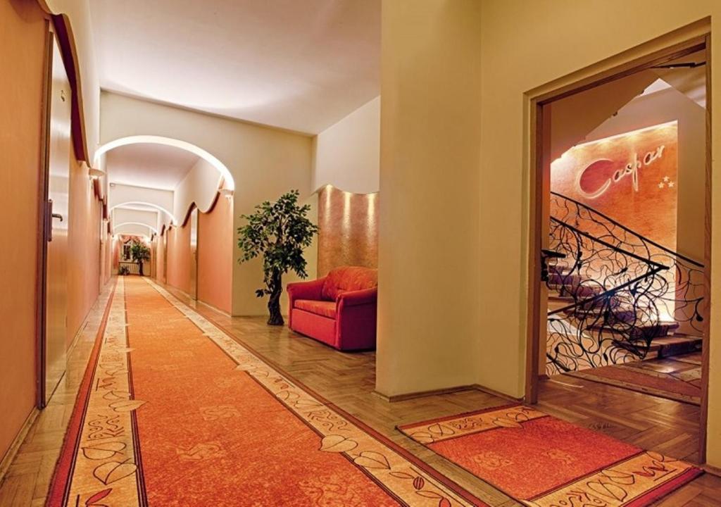 Hotel Restauracja Caspar Jelenia Góra Kültér fotó