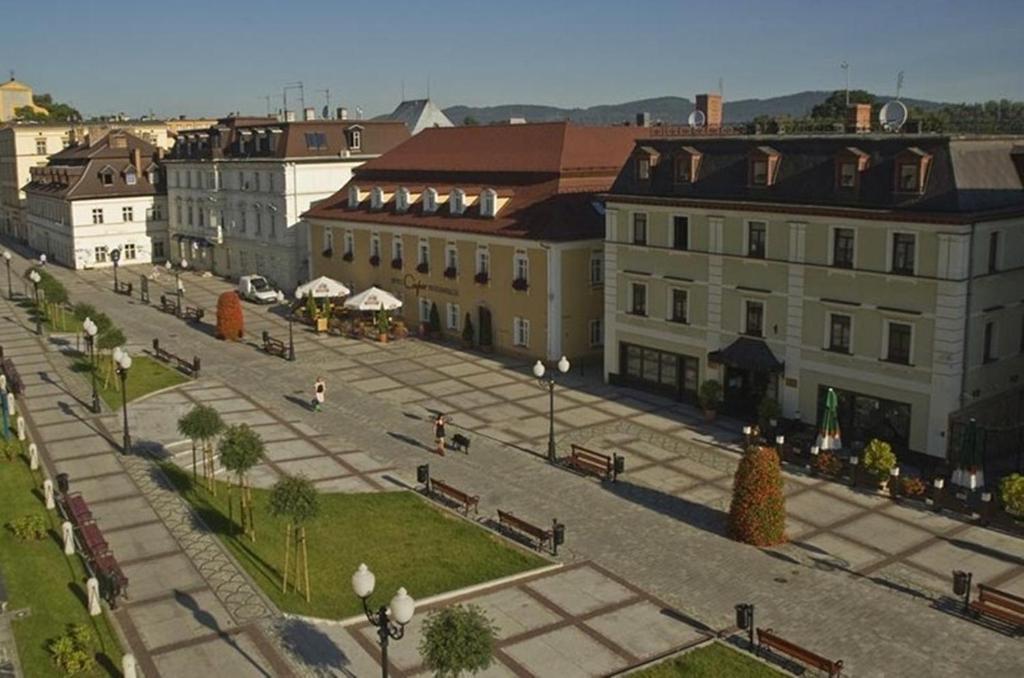 Hotel Restauracja Caspar Jelenia Góra Kültér fotó